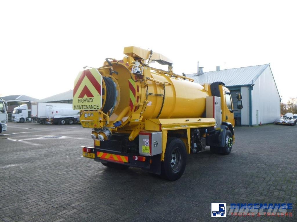 DAF LF 55.220 4X2 RHD Whale vacuum tank 8.1 m3 Slamsugningsbil