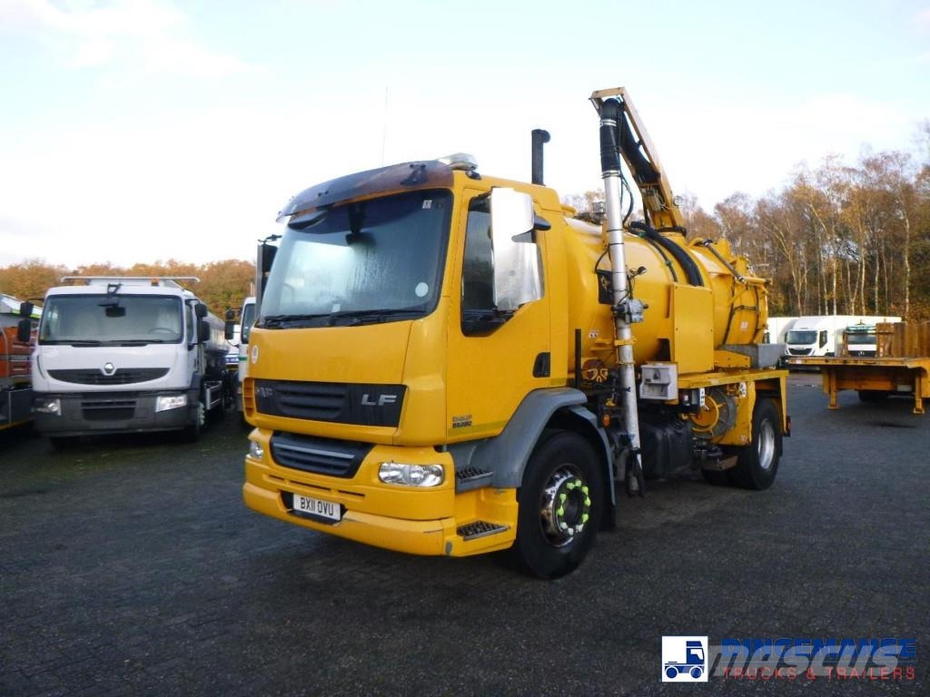 DAF LF 55.220 4X2 RHD Whale vacuum tank 8.1 m3 Slamsugningsbil