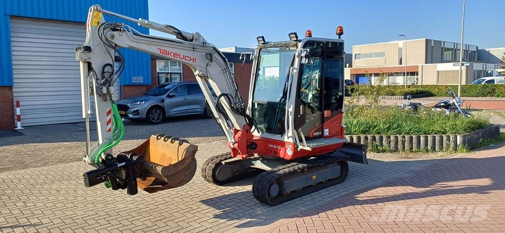 Takeuchi TB235 Minigravere <7t
