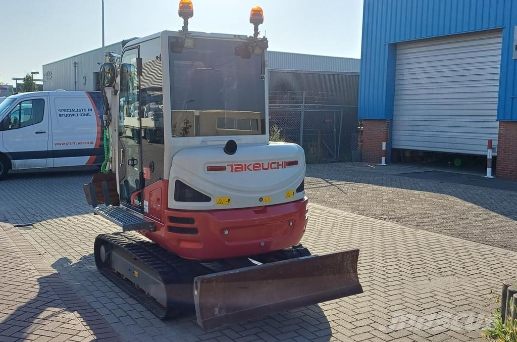 Takeuchi TB235 Minigravere <7t
