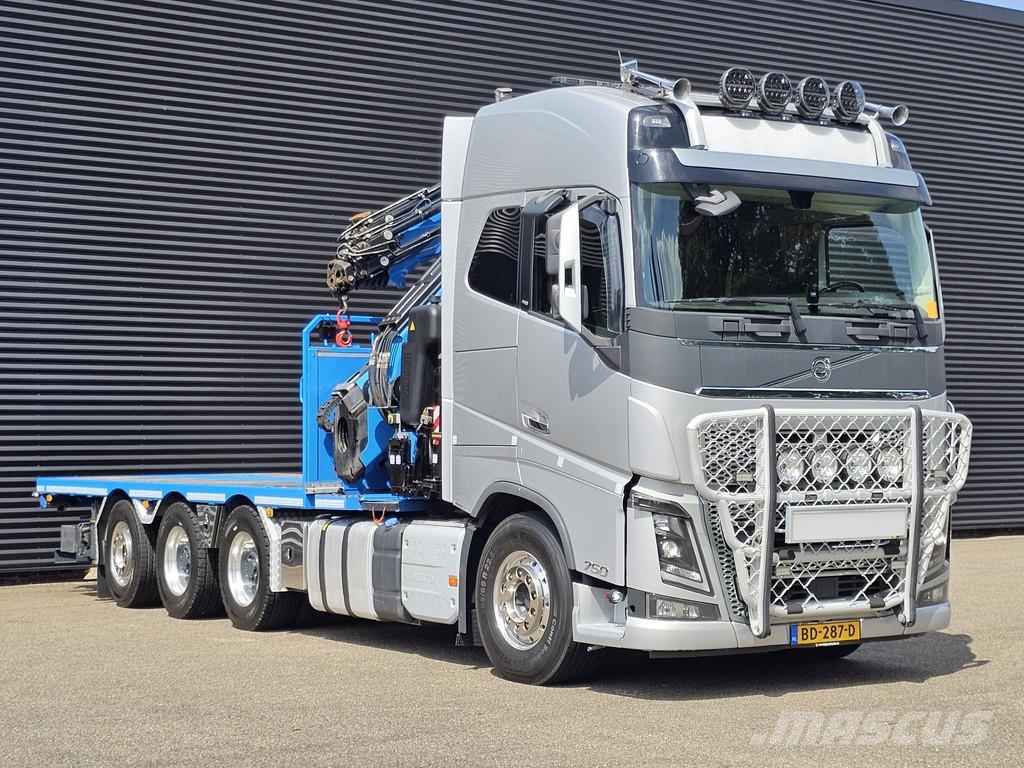 Volvo FH 16 750 8x4 / RETARDER / FASSI 71 TM + JIB Camiones grúa