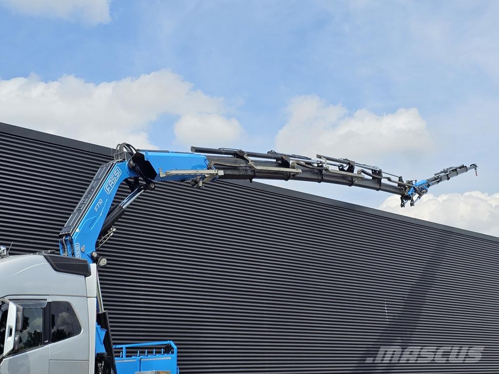 Volvo FH 16 750 8x4 / RETARDER / FASSI 71 TM + JIB Camiones grúa