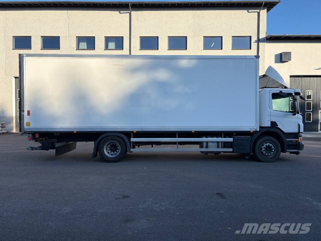 Scania P 250 KSA-kori + PL-Nostin شاحنات ذات هيكل صندوقي