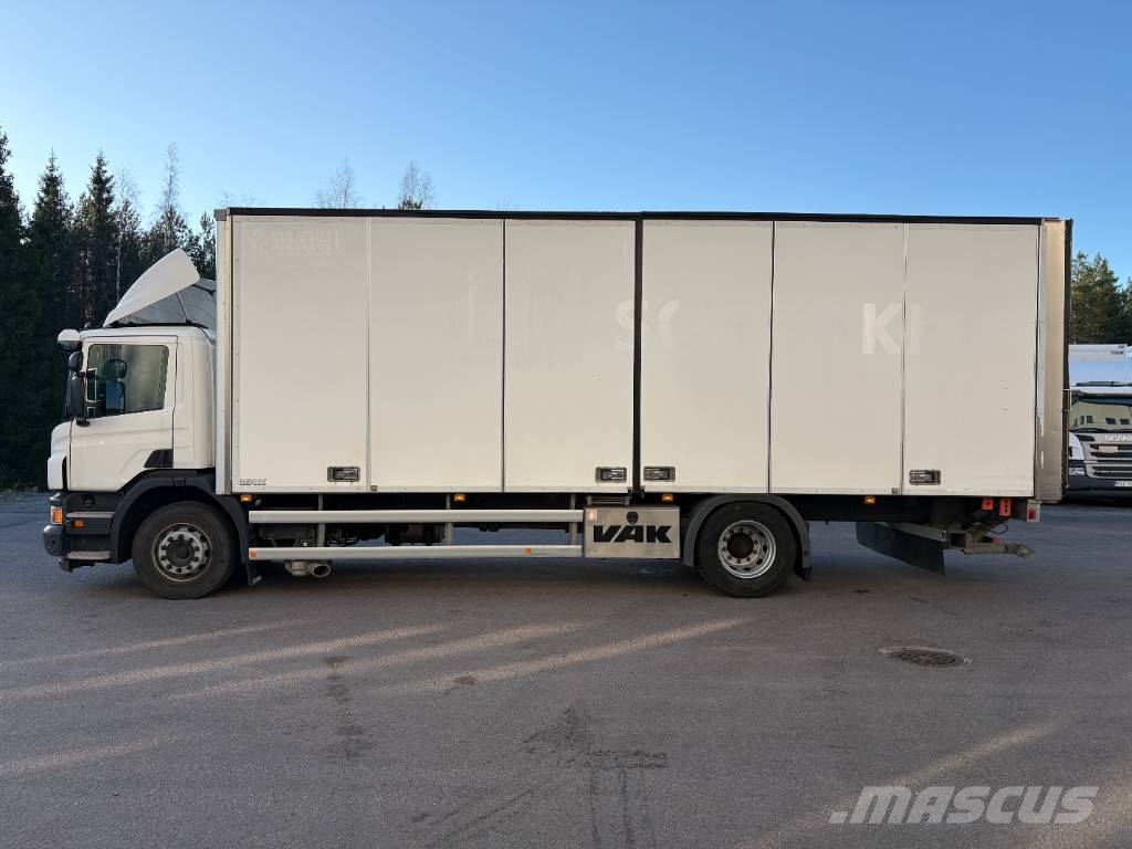 Scania P 250 KSA-kori + PL-Nostin شاحنات ذات هيكل صندوقي