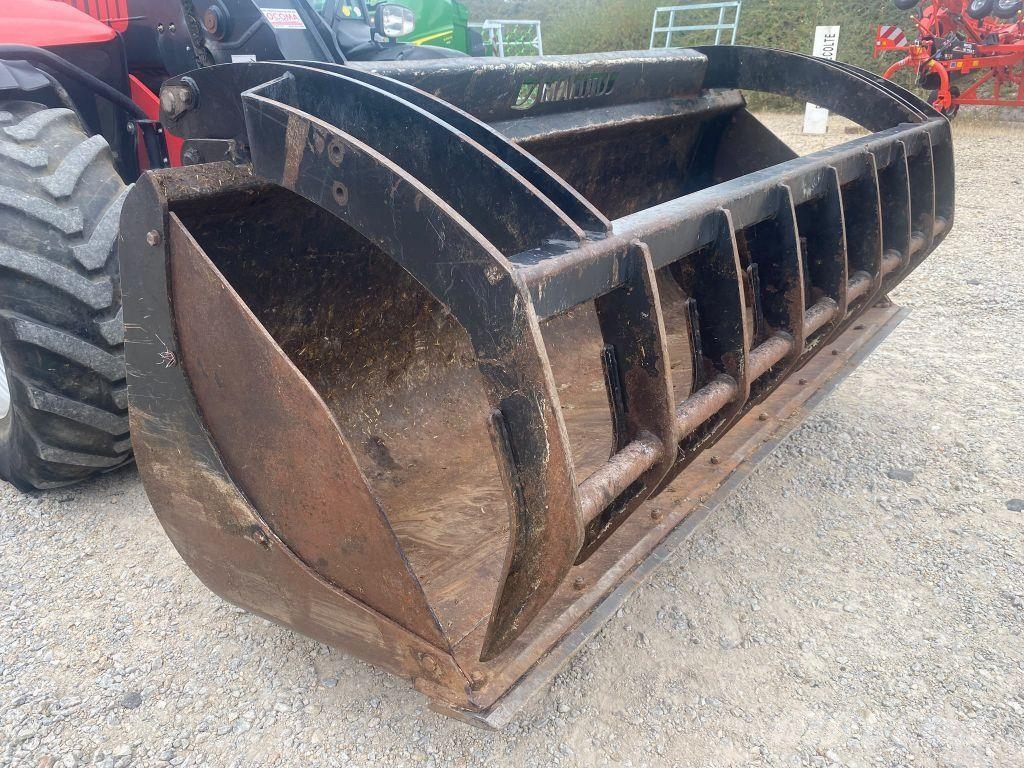Manitou MLT 635-130 PS+ معدات مناولة لأغراض الزراعة