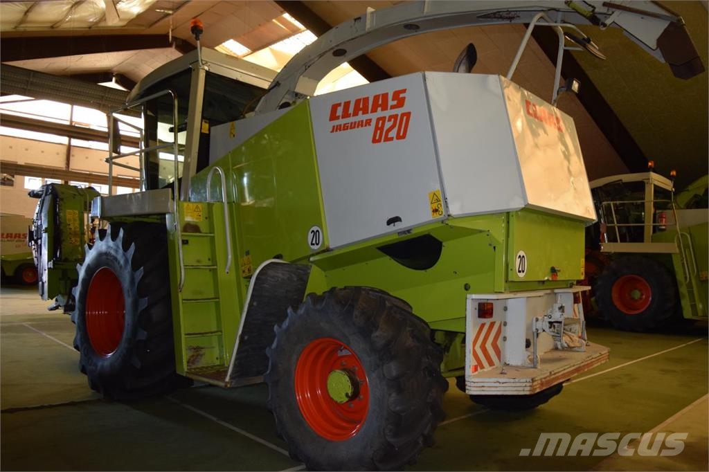 CLAAS Jaguar 820 Cosechadoras de forraje autopropulsadas