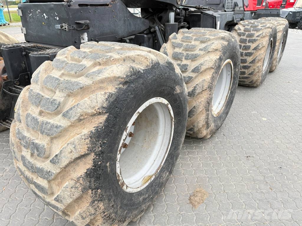 Komatsu 931 XC Cosechadoras
