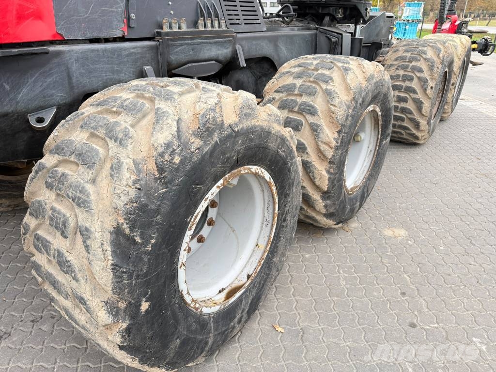 Komatsu 931 XC Cosechadoras