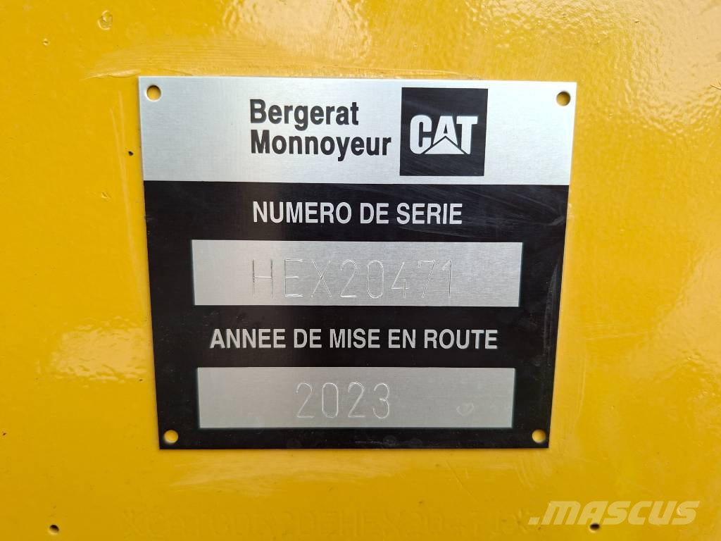 CAT 320 Gravemaskiner på larvebånd