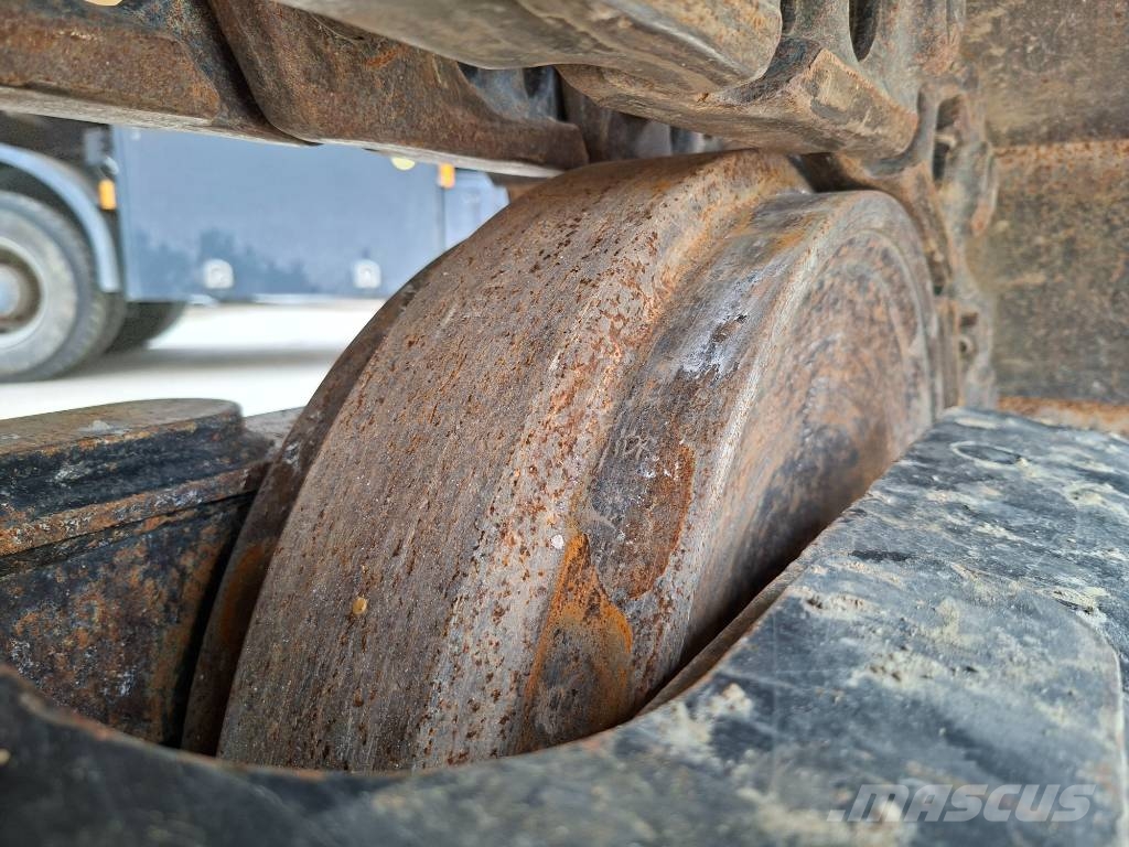 CAT 320 Gravemaskiner på larvebånd
