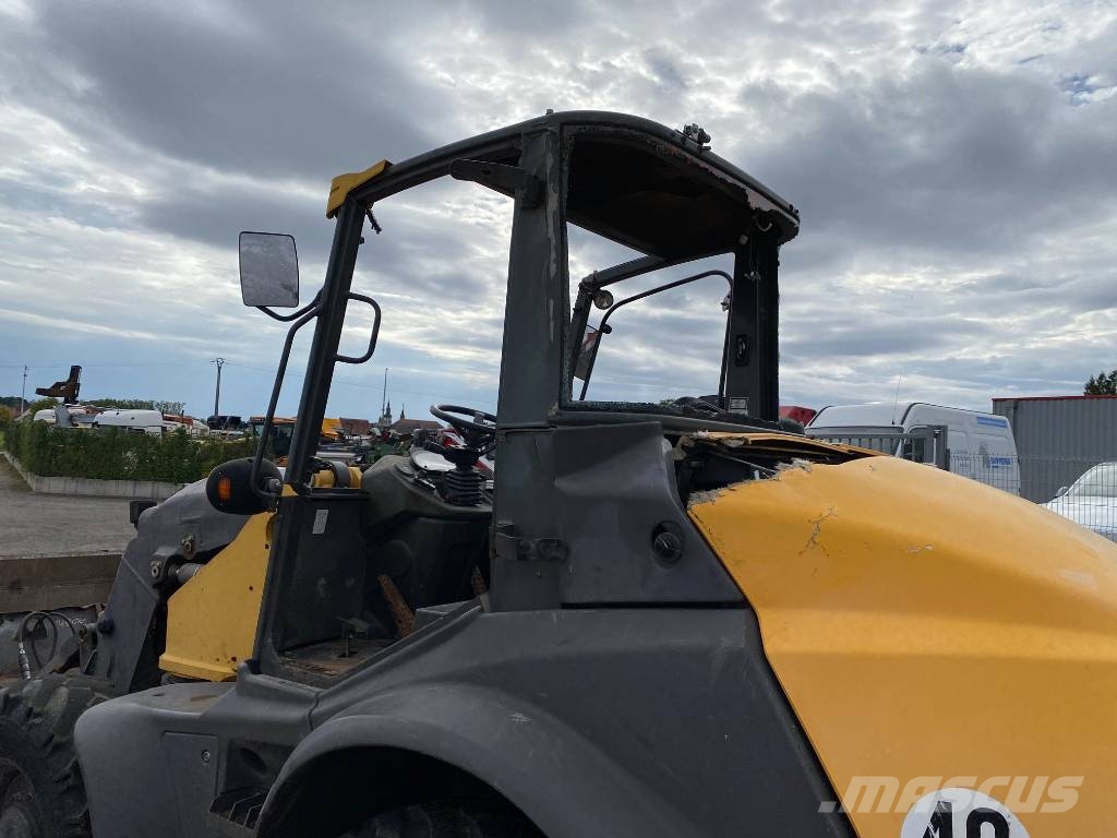 Mecalac AHLMANN AS 700 / 40Km/h 1er Main endommagée Tekerlekli yükleyiciler