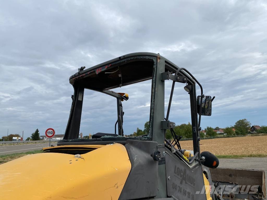 Mecalac AHLMANN AS 700 / 40Km/h 1er Main endommagée Tekerlekli yükleyiciler