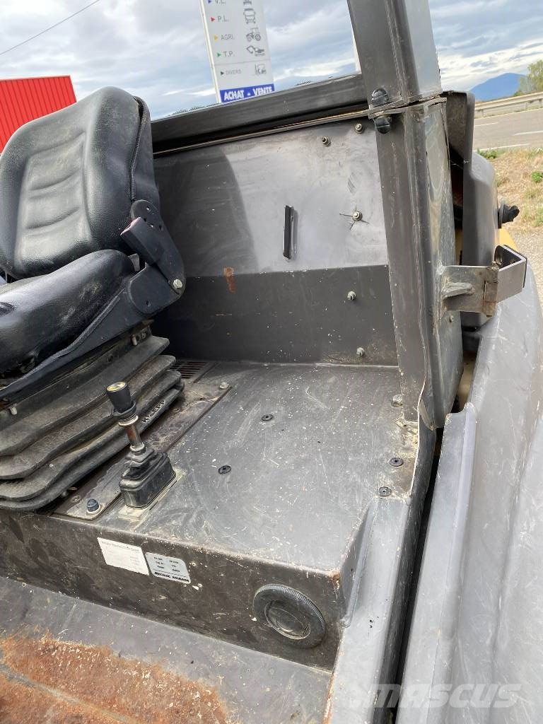 Mecalac AHLMANN AS 700 / 40Km/h 1er Main endommagée Tekerlekli yükleyiciler