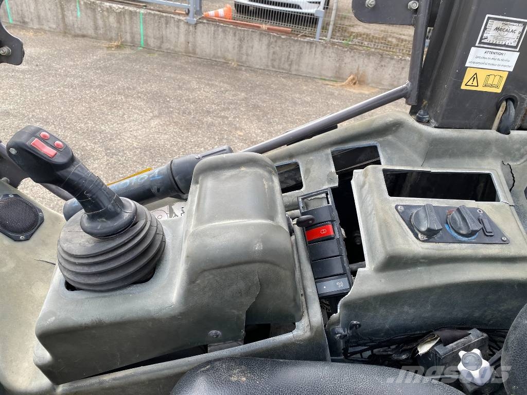 Mecalac AHLMANN AS 700 / 40Km/h 1er Main endommagée Tekerlekli yükleyiciler