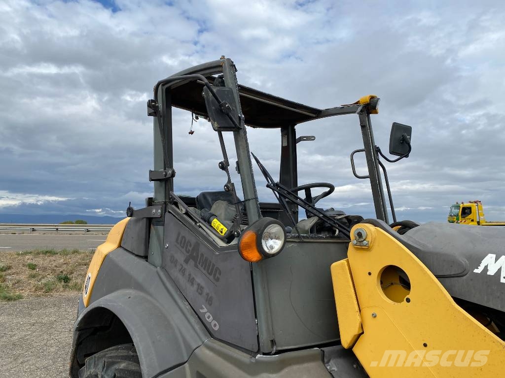 Mecalac AHLMANN AS 700 / 40Km/h 1er Main endommagée Tekerlekli yükleyiciler