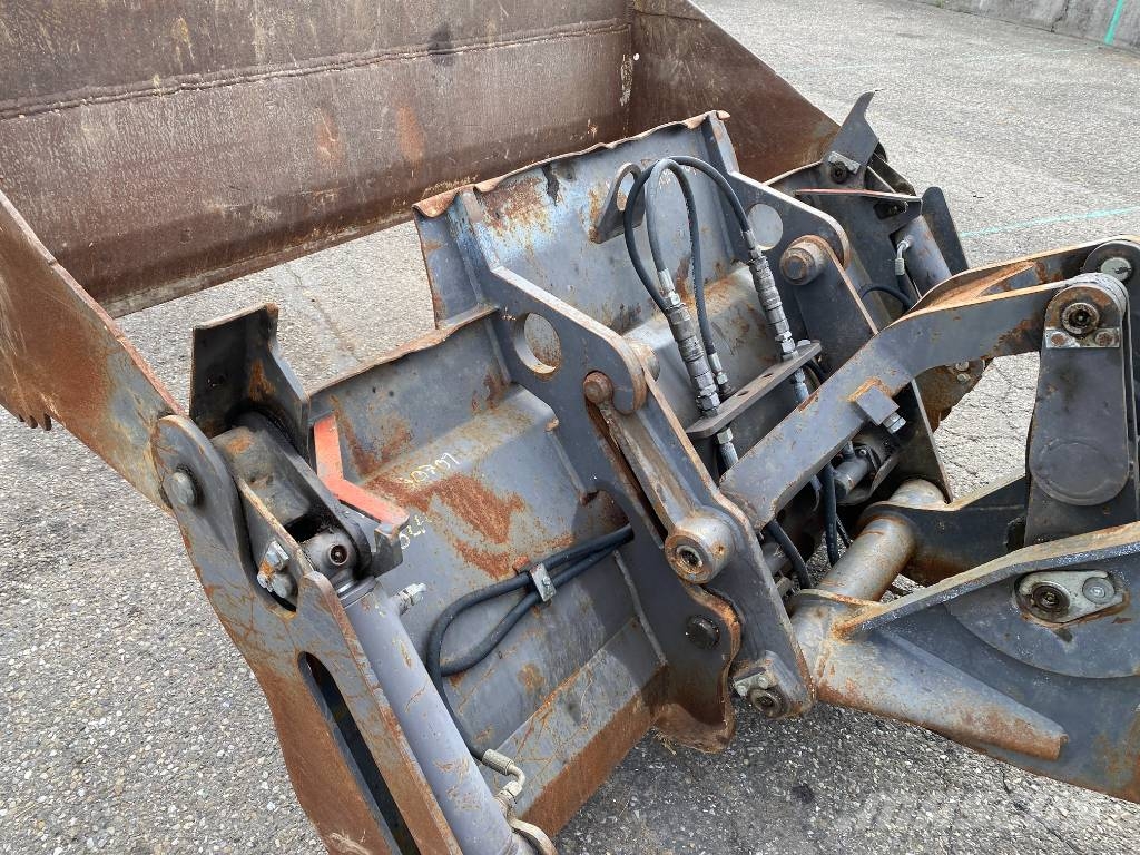 Mecalac AHLMANN AS 700 / 40Km/h 1er Main endommagée Tekerlekli yükleyiciler