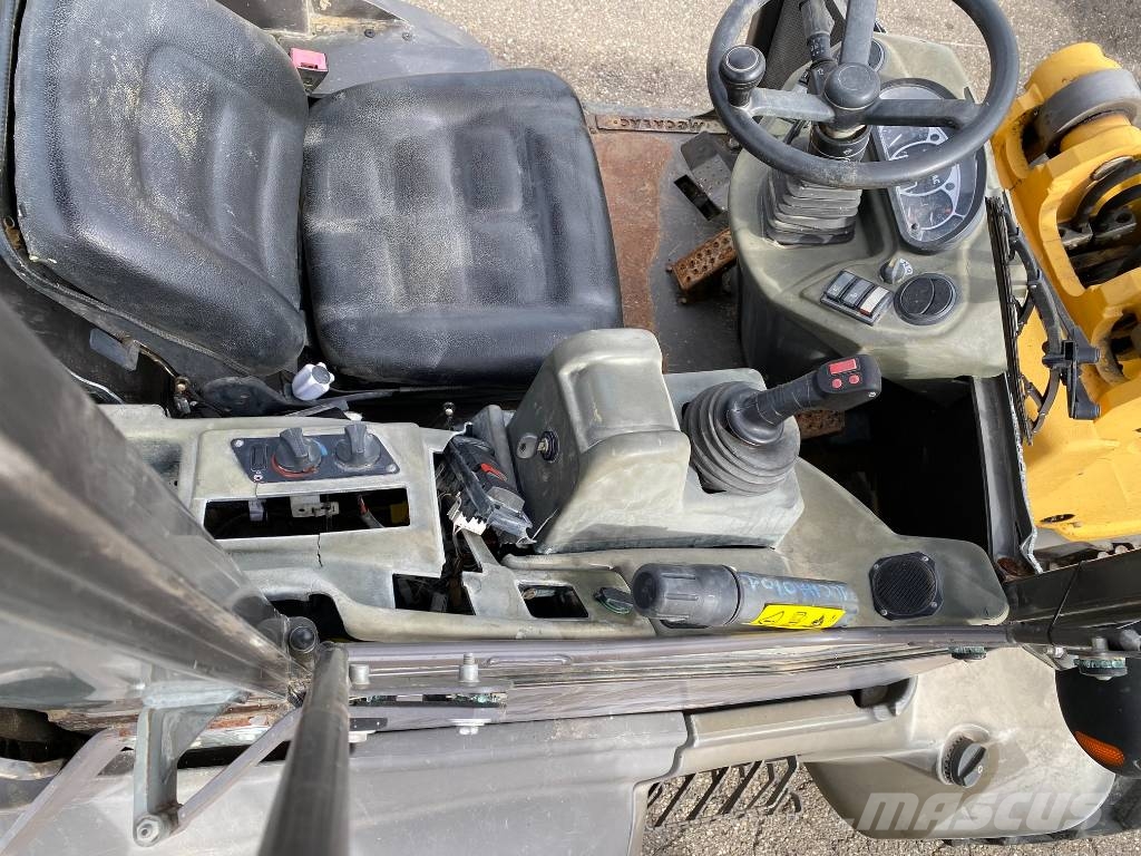 Mecalac AHLMANN AS 700 / 40Km/h 1er Main endommagée Tekerlekli yükleyiciler