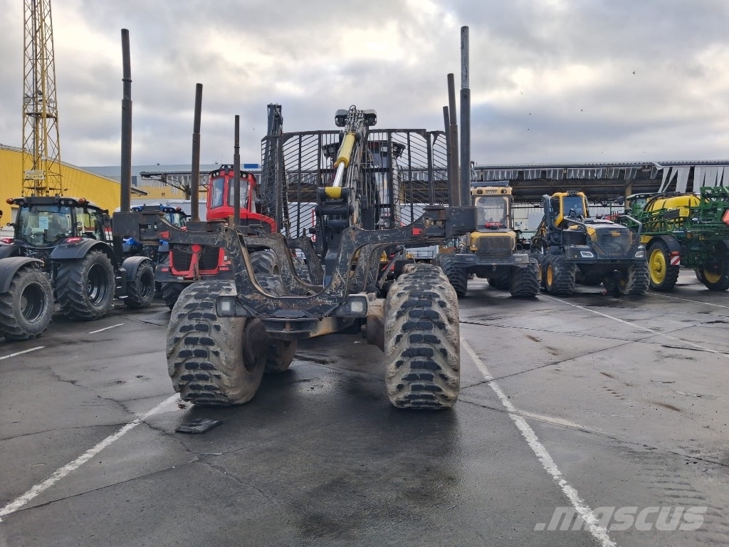 Komatsu 845 Forwarders