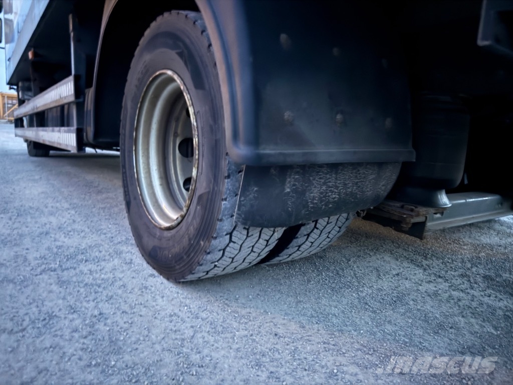 DAF LF 220 Carrier Supra 750 Camiones con temperatura controlada