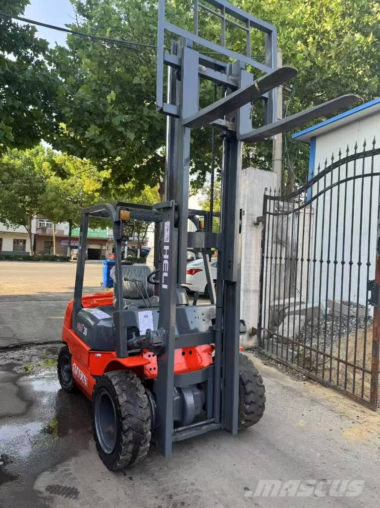 Heli CPCD 30 شاحنات الديزل