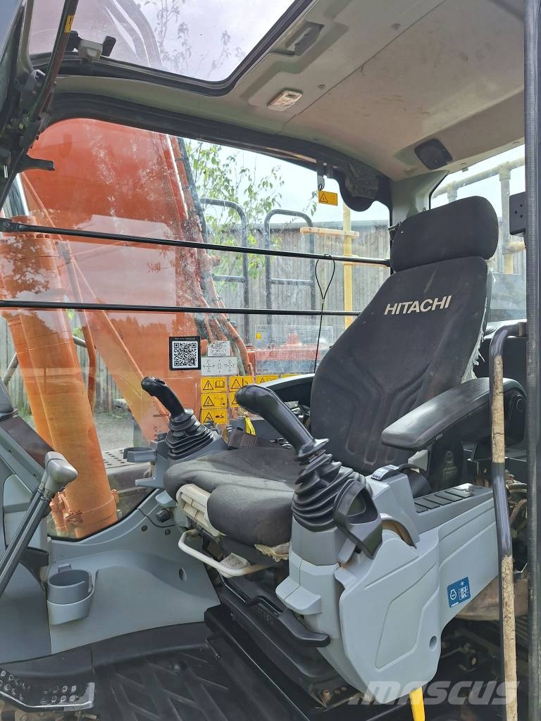 Hitachi ZX 130 Crawler excavators