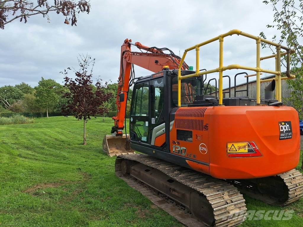 Hitachi ZX 130 Crawler excavators
