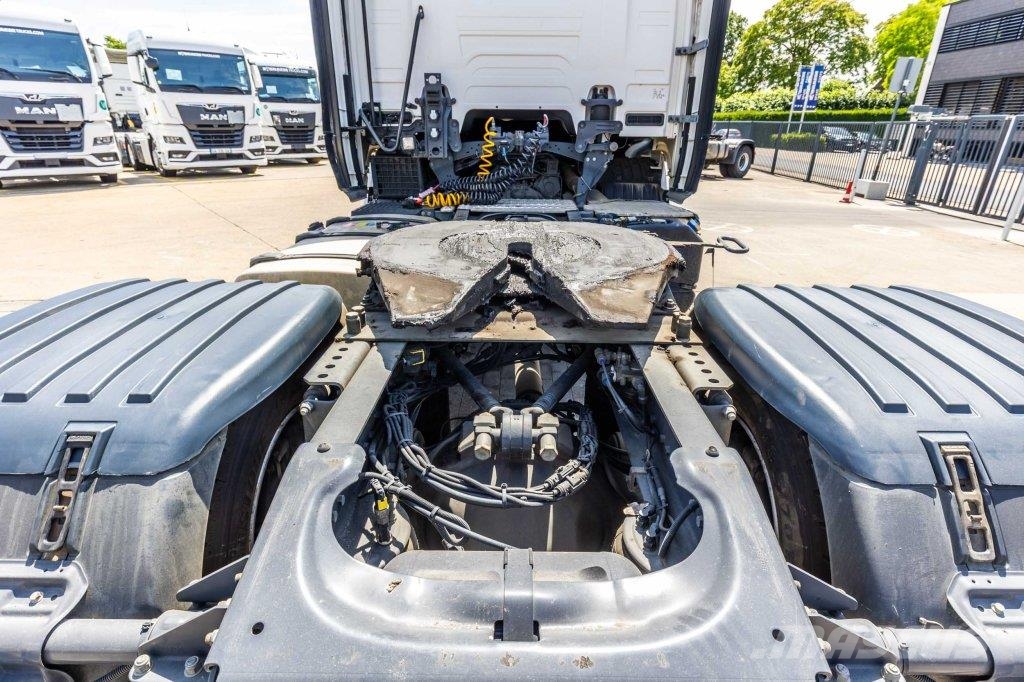 Scania R450 NEW MODEL+RETARDER 中古トラクターヘッド | トレーラーヘッド