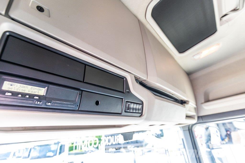 Scania R450 NEW MODEL+RETARDER Τράκτορες
