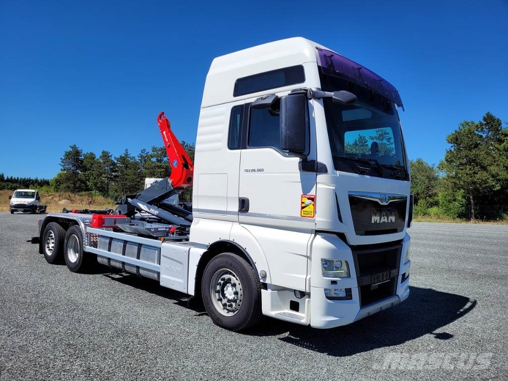 MAN 26.560 Camion ampliroll
