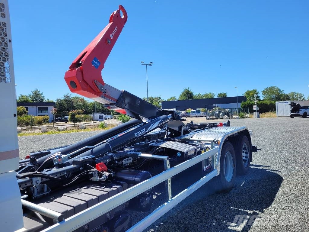 MAN 26.560 Camion ampliroll
