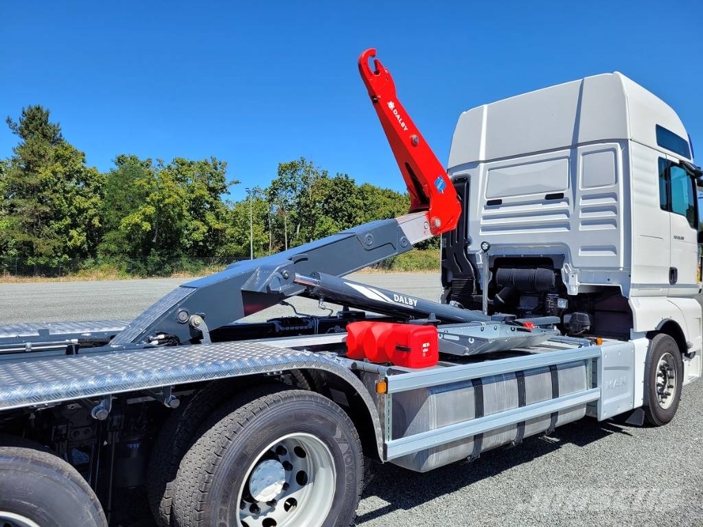 MAN 26.560 Camion ampliroll
