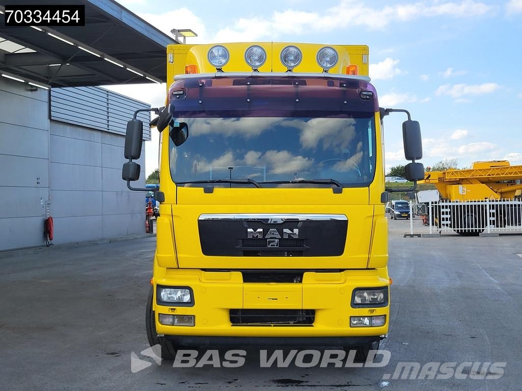 MAN TGM 18.340 4X2 18tonner 1500kg Ladebordwand Manual Camiones con caja de remolque