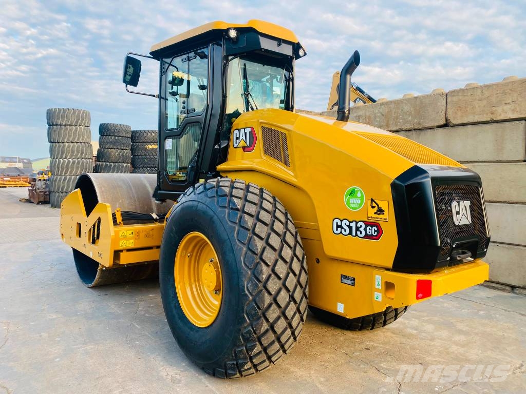 CAT CS 13 GC Οδοστρωτήρες μονού κυλίνδρου