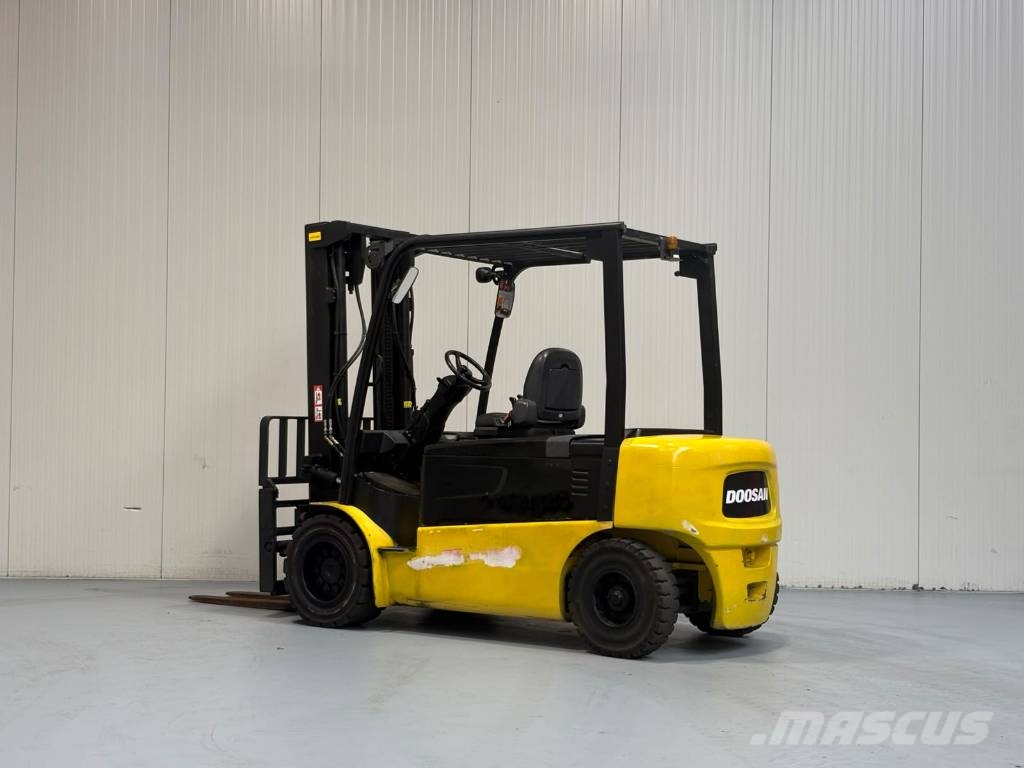 Doosan B50X-5 Elektrische heftrucks
