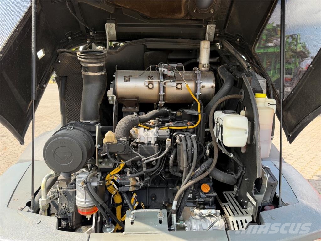 CLAAS Torion 738 T Sinus ماكينات زراعية - غير ذلك
