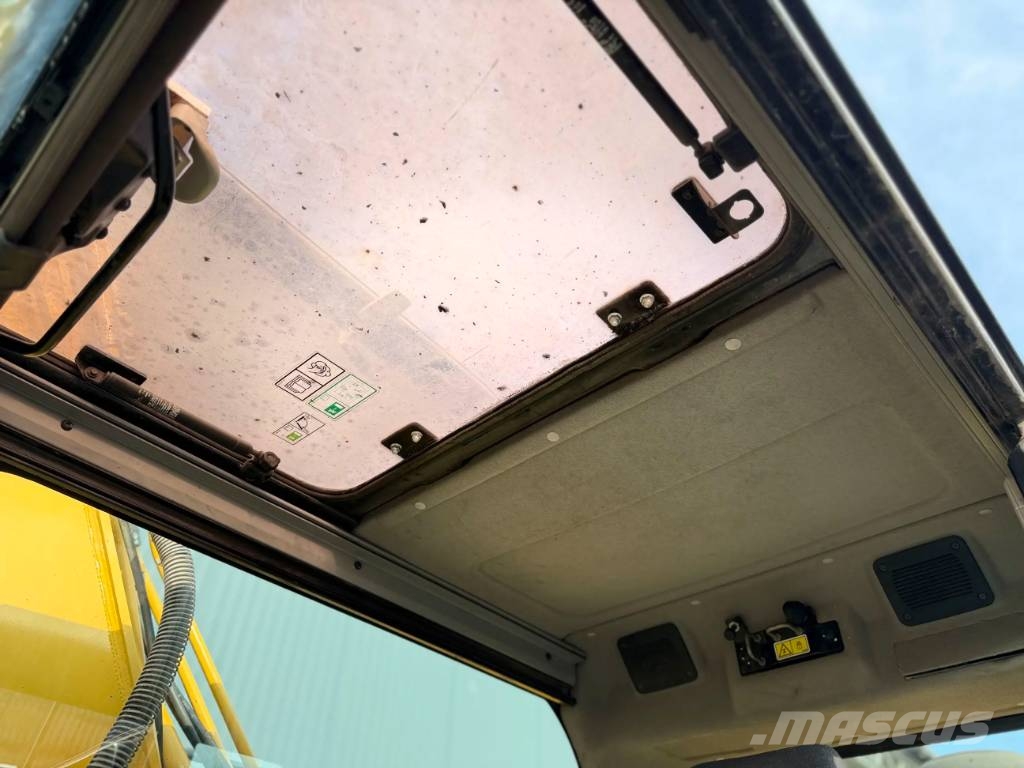CAT 330F LN Kāpurķēžu ekskavatori