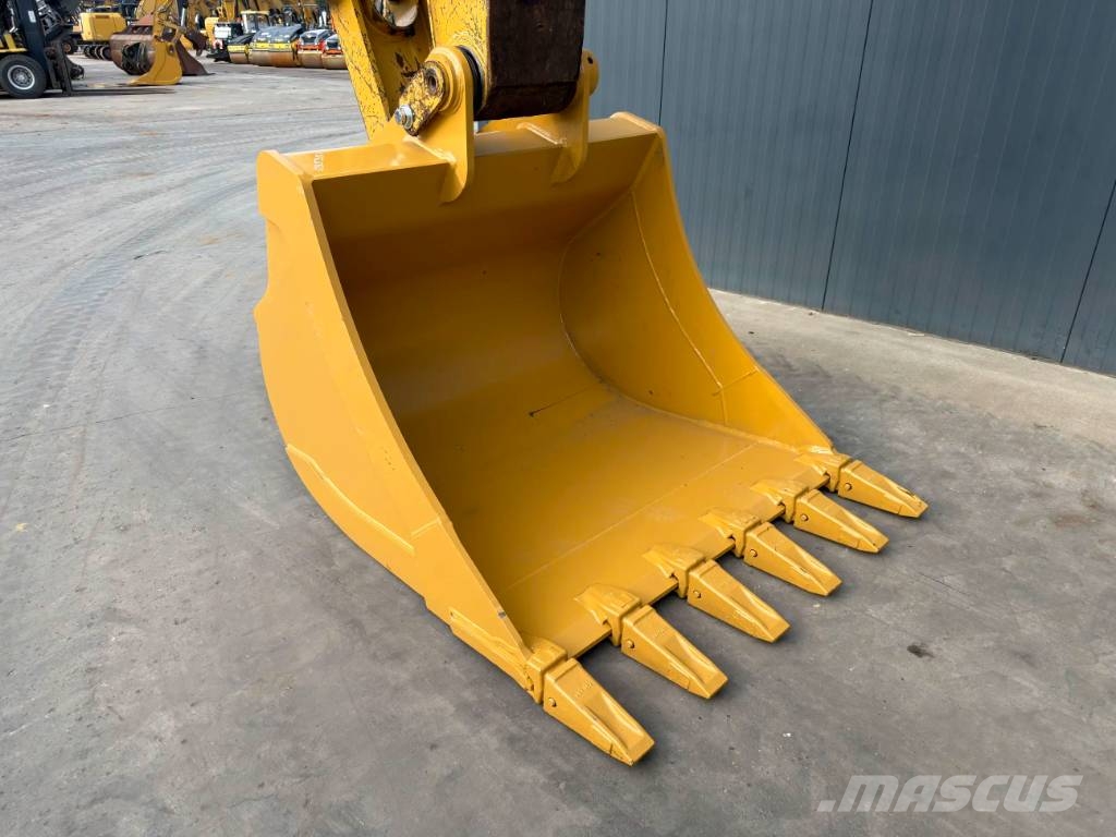 CAT 330F LN Kāpurķēžu ekskavatori