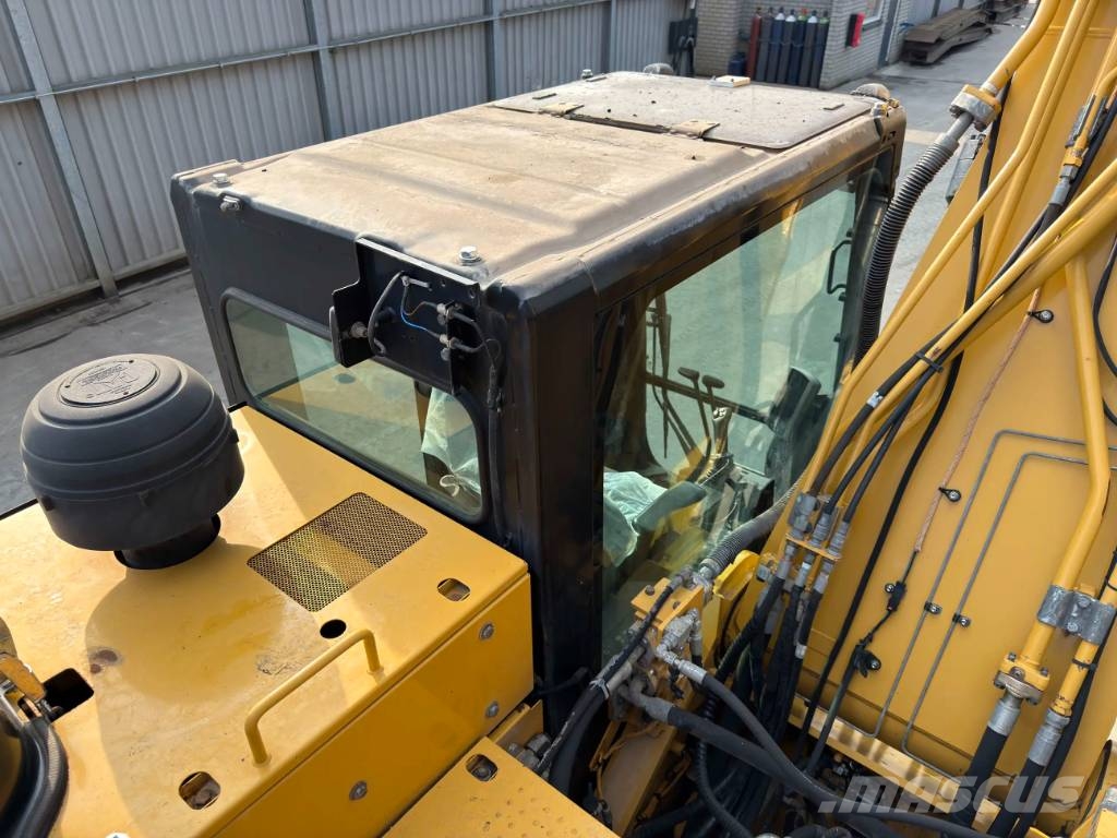 CAT 330F LN Kāpurķēžu ekskavatori