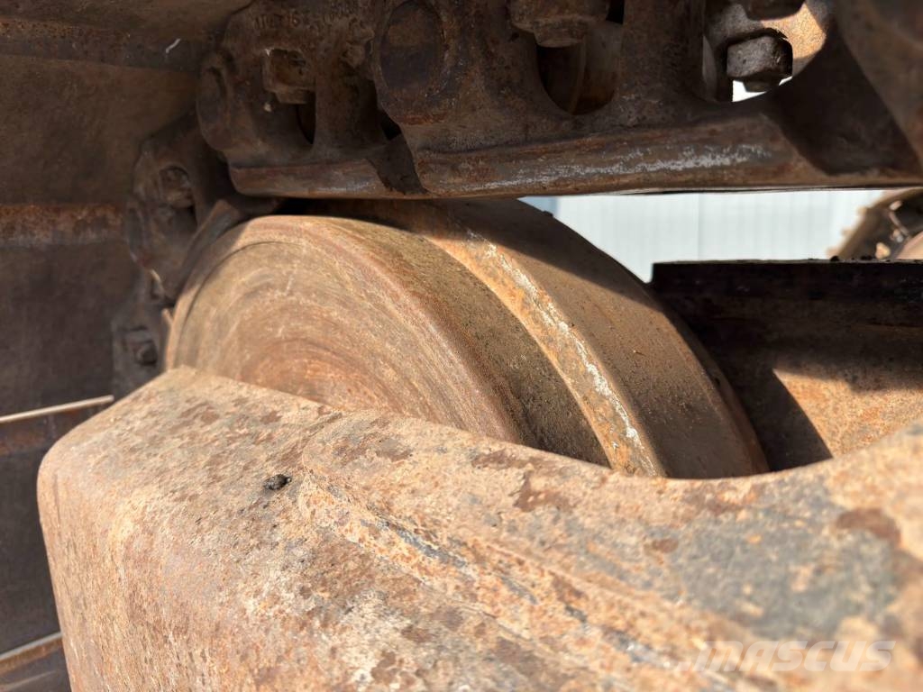 CAT 330F LN Kāpurķēžu ekskavatori