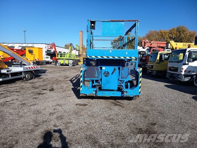 Genie GS4390 - 15,11m, diesel, 4x4 Käärtõstukid