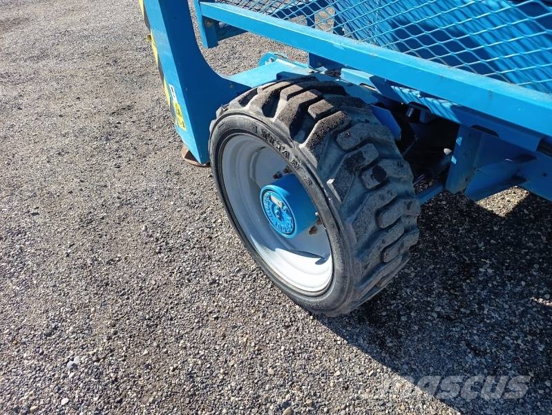 Genie GS4390 - 15,11m, diesel, 4x4 Käärtõstukid