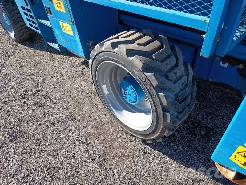 Genie GS4390 - 15,11m, diesel, 4x4 Käärtõstukid