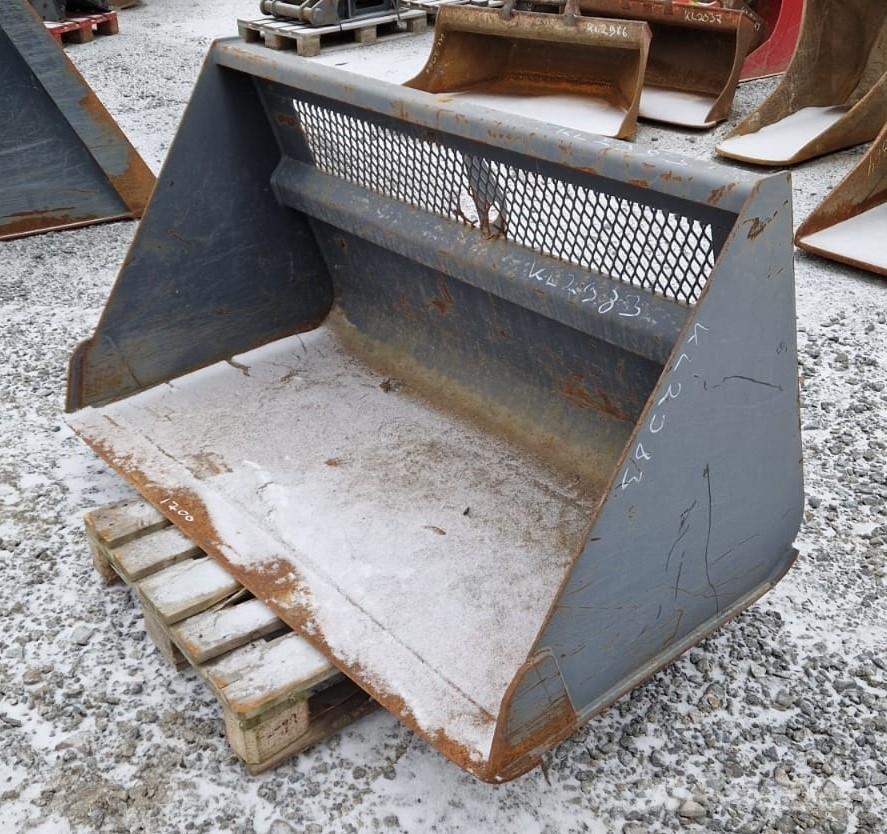Muu valmistaja Lumikauha Bobcat 1700mm, 800L Buckets
