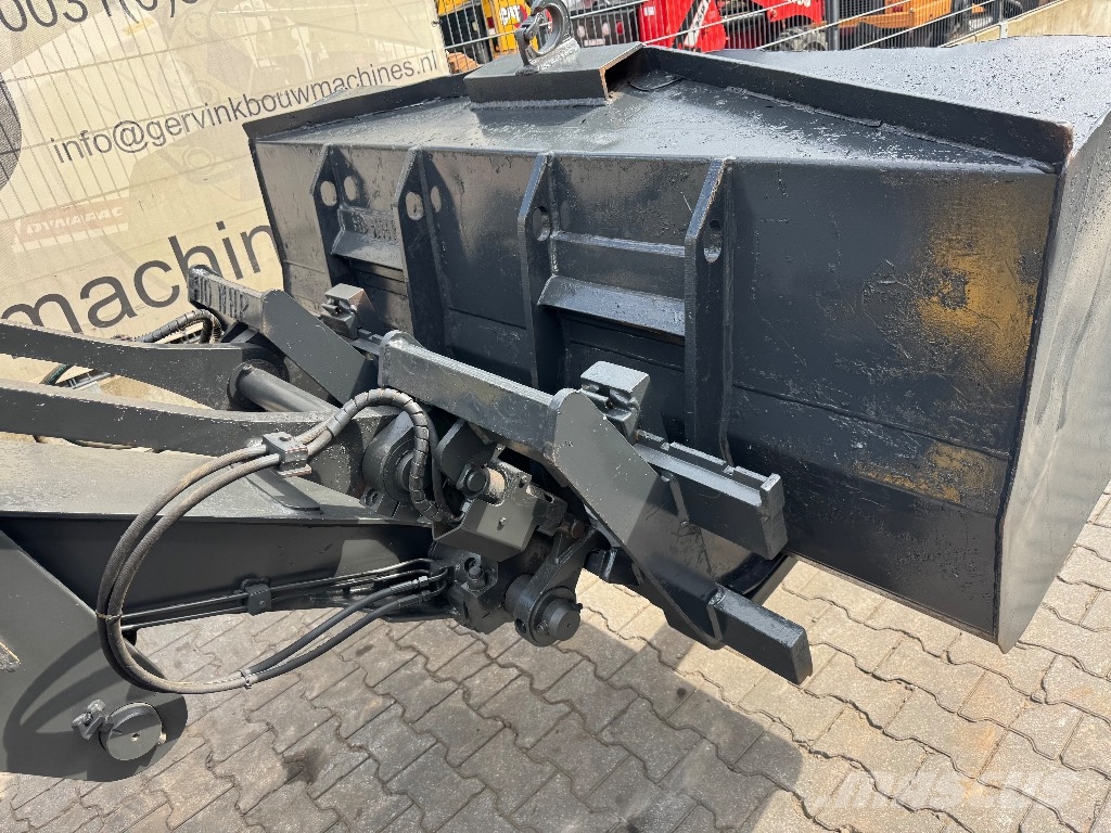 New Holland W 60 TC لوادر بعجل