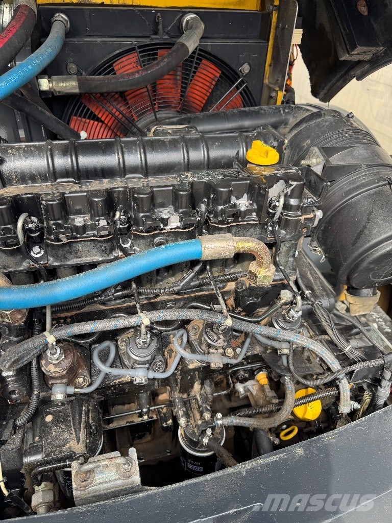 New Holland W 60 TC لوادر بعجل