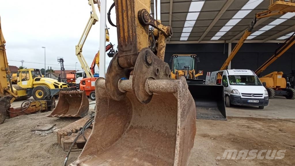 Komatsu PC240NLC-8 Верижен екскаватор