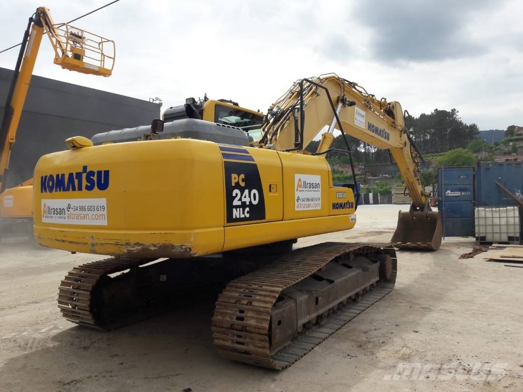 Komatsu PC240NLC-8 Верижен екскаватор