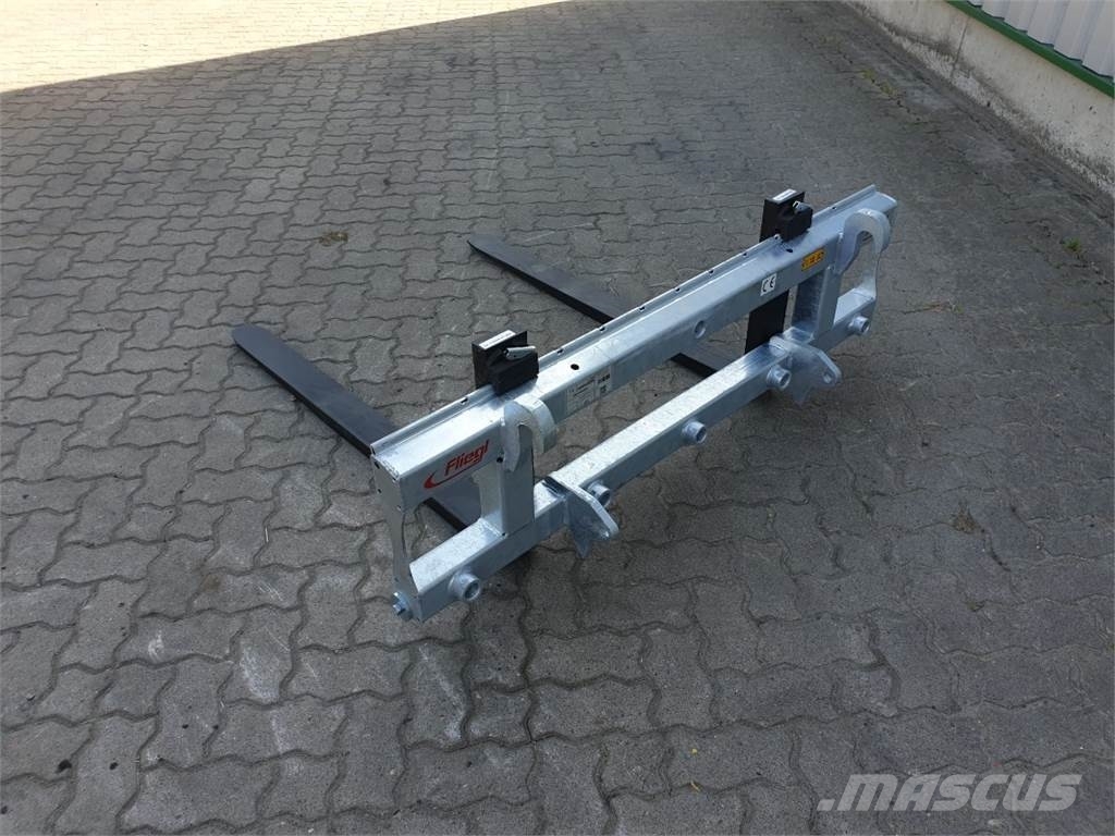 Fliegl Staplergabel Freisicht Сельхозтехника - Другие