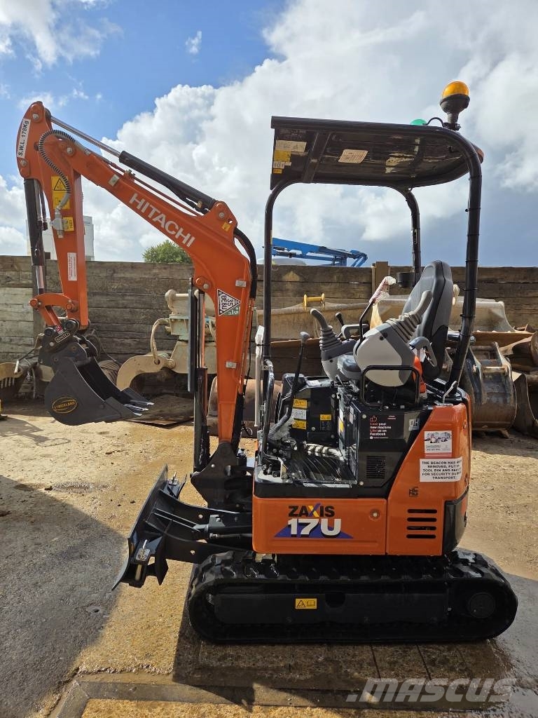 Hitachi ZX 17 U-6, 2024, Portsmouth, Hampshire, Reino Unido
