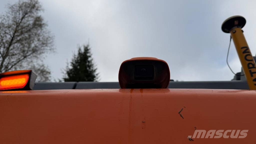 Doosan DX340LC-5 + 3D Roomikekskavaatorid